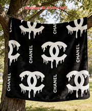 Chanel Black & White Dripping CC Logo Flannel Sofa Throw Blanket – Luxury Street Art Decor Chanel Black & White Dripping CC Logo Flannel Sofa Throw Blanket – Luxury Street Art Decor